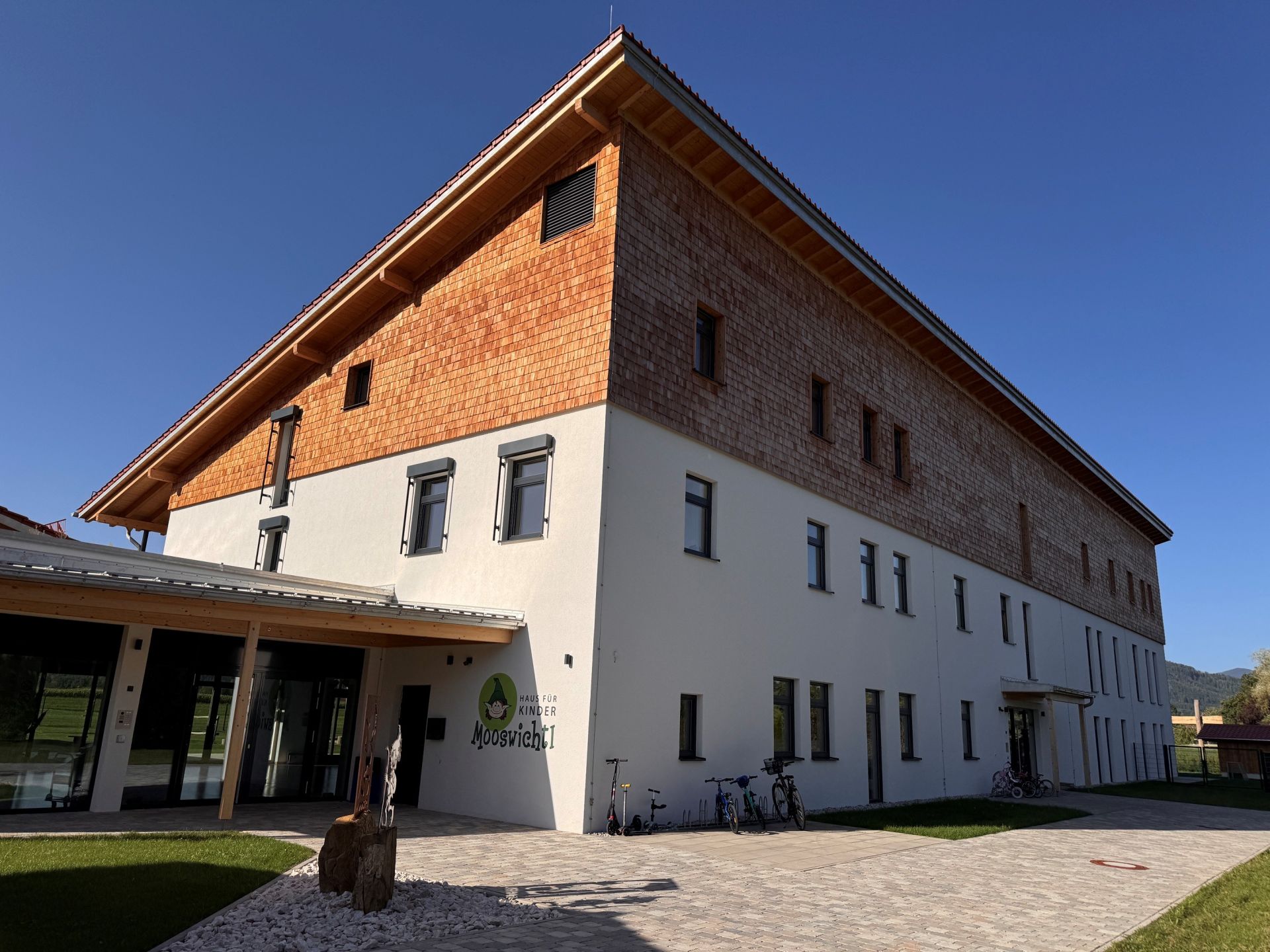 HfK Mooswichtl Eingangsbereich HfK Mooswichtl Eingangsbereich