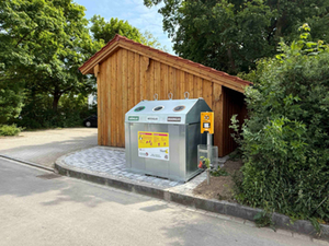 Glascontainer Mitterfelden Pfarramt