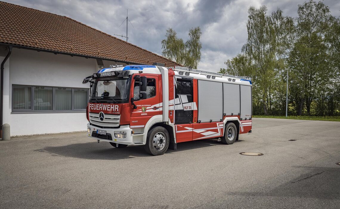 Feuerwehr Hilfeleistungslöschfahrzeug