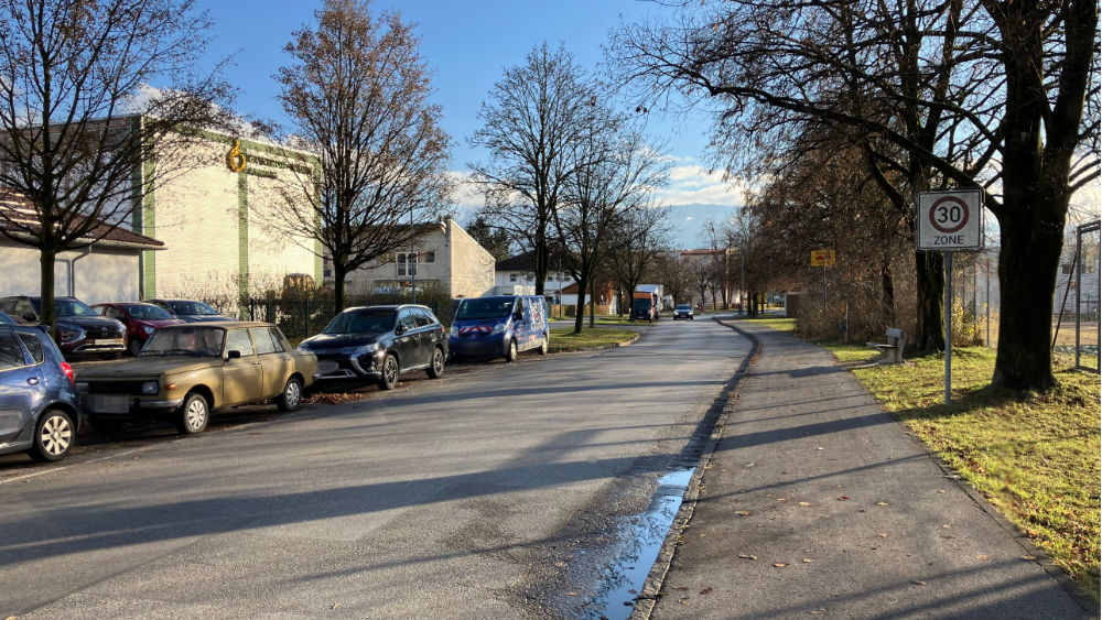 Straßensperre an der Salzstraße beim Heizwerk